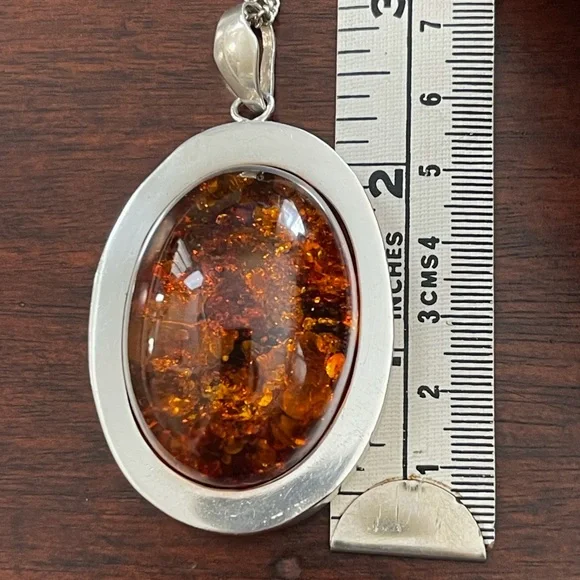 Huge oval cabochon Baltic honey amber sterling silver pendant & chain - Picture 9 of 15